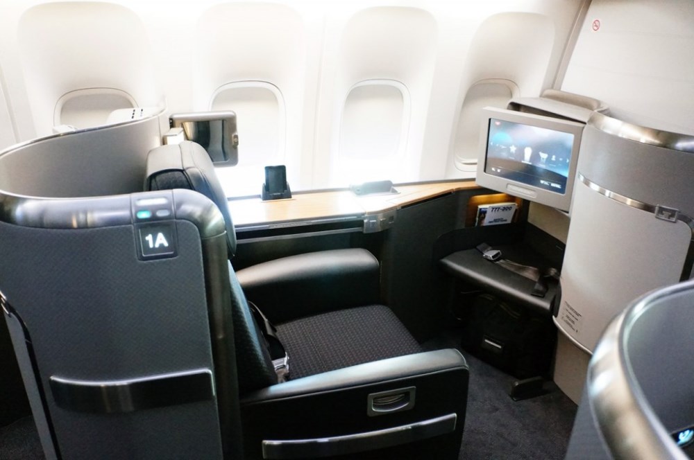 AMERICAN AIRLINES FIRST CLASS
