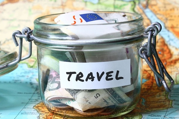 6 способов &quot;делать&quot; деньги в путешествиях