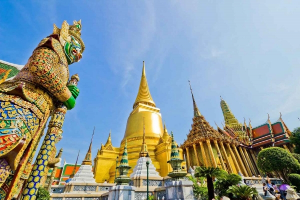 Паттайя: Как увидеть Храм Изумрудного Будды, Тауэрский мост и Эйфелеву башню, не уезжая из Таиланда?